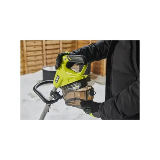 Souffleuse à neige RYOBI 18V One+ – 25 cm – sans batterie ni chargeur – RY18ST25A-0