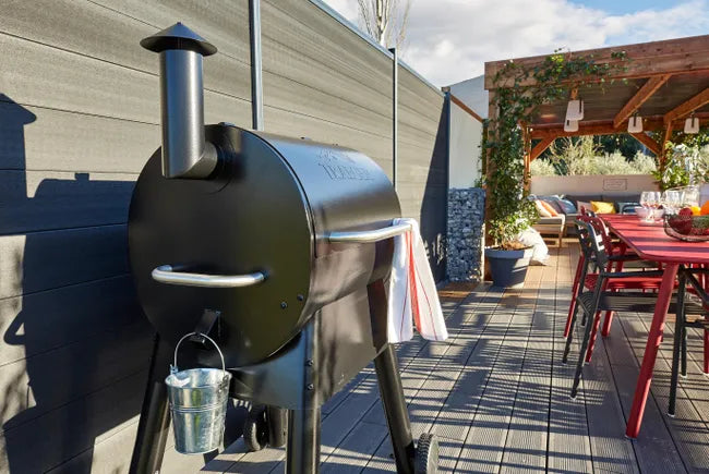 TRAEGER Pro 575 Barbecue à pellets, Noir